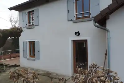 Image de Maison de campagne proximité parc Wallibi, via Rhôna, lacs Paladru-Aiguebelette.