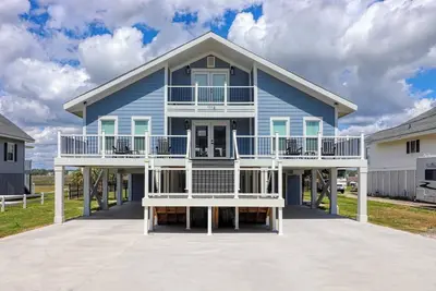 Image de Sunset Dreams - Inlet Front/Second Row 5 Bedroom Home