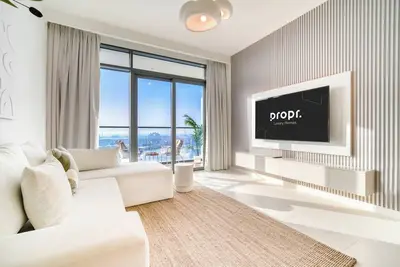 Image de Beachfront 1br | Marina Vista | Sea View + Balcony