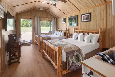 Image de Sky Eco - Wolf Den Cabin