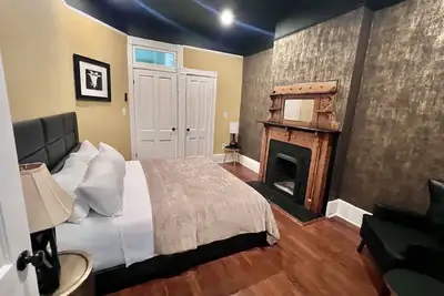 Image de Balcony on Forsyth Park, 2-br Historic Savannah, Ga.