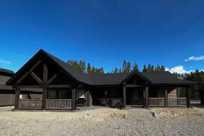 Image de Whispering Pines Cabin
