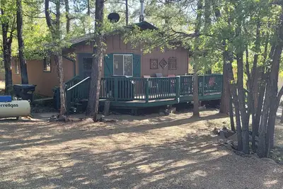 Image de 3 Bedroom Cabin in Cool Pines Munds Park Sleeps 6 Central Ac and heat,