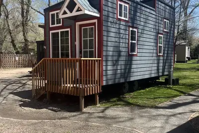 Image de The Spacious Pinewood Tiny Home in Lyons, Co
