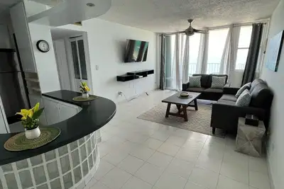 Image de Gorgeous ocean view 1br w/beach acess & pool