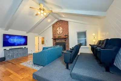 Image de Huge Theater Room~ Private Farm Stay- Sleeps 10