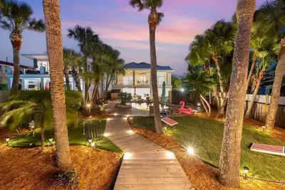 Image de Coconuts Cove Retreat By the Sea