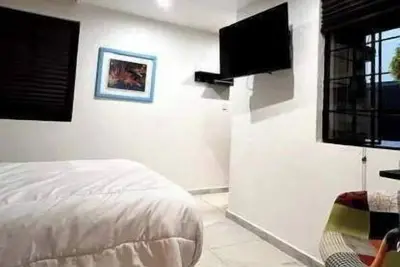 Image de Imola - Exclusive Suite in Guadalupe Inn - HiveNB