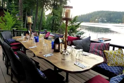 Image de Gozzer Ranch Convenient, Luxury Lake Home\n\n
