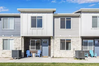 Image de Lake Bearadise | Townhouse | Boat/Trailer Parking