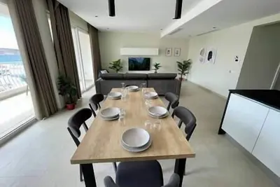 Image de 2br Bugibba Seafront Lux Apartment