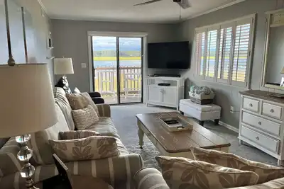 Image de New For 2024! 1st Floor, 2br-2ba Renovated Waterfront Condo @ Inlet Point Villas