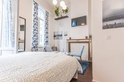 Image de Modern Comfort: Elegant 5 Br Apt. at Ghent's Core