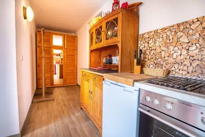 Image de Location-Confort-Salle de bain privée séparée-Vue sur Jardin-Sandburg