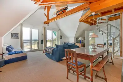 Image de Appartement 'Spacieux Face Mer' avec vue sur mer et balcon