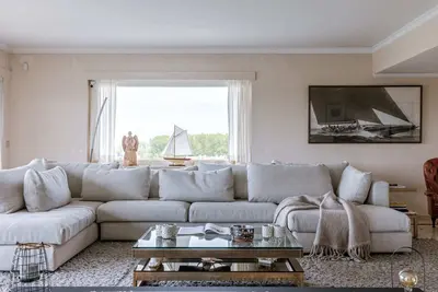 Image de Huswell - Apartment with lake view & common indoor pool