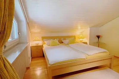Image de 4-sterne Ferienwohnung Nähe Zentrum mit 2 Separaten Schlafräumen, Südloggia, 89qm