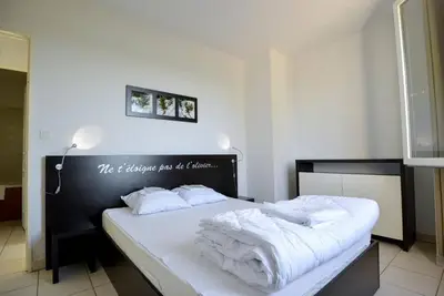 Image de Scenic Apartments with On-site Pool and Bbq Area | Near Lac de Jouarres