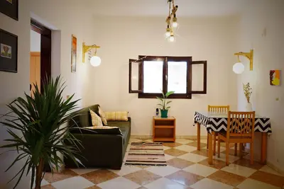 Image de Modern Comfort - 2br Steps from Beach & Cafés