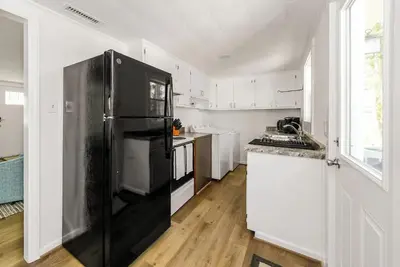 Image de Watermans Cottage 3 Bedroom Home at Roanoke Park