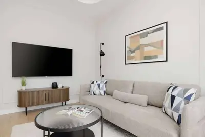 Image de Domaniewska 47a | Warsaw | Prestigious Apartment | Sauna