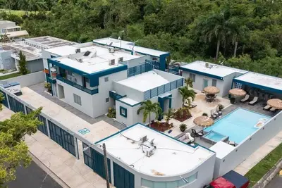 Image de Private 7 Villa Complex with 16 Br Pool & Jacuzzi