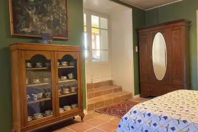 Image de Garden flat in Historic centre of French hill town with off street parking