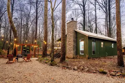 Image de It's time to get away - Enjoy this Peaceful, Modern Cabin for two