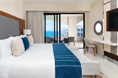 Image de Trendy One Bedroom Villa With Ocean View!