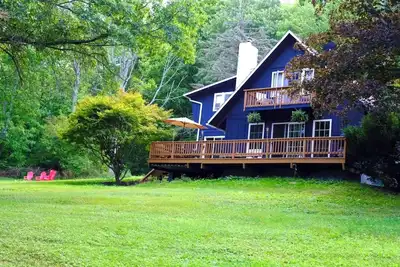 Image de Cozy Hillside Chalet w/ Large Yard and Firepit - Greek Peak/Cortland/Ithaca