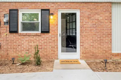 Image de Chapel Hill Nature Retreat with Room for the Entire Family