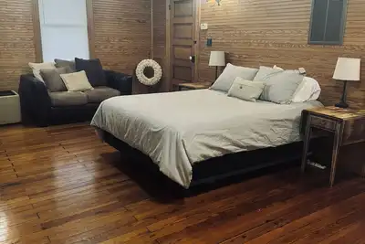 Image de Cozy studio rental situated between Bedford and Lynchburg Virginia