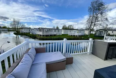Image de Drakes View, dog friendly and on the edge of Mallard Lake