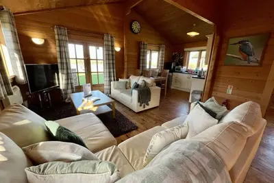 Image de Reeds Lodge on the edge of Lake Pochard