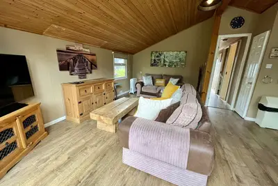 Image de Bumble Bee Cabin on Heron Lake