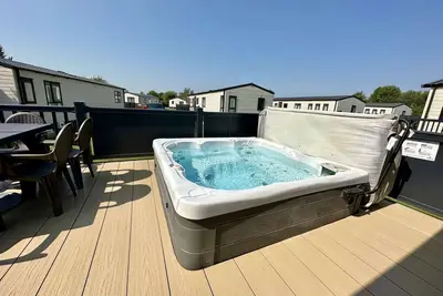 Image de Daisy, A Hot Tub Home, Also Dog Friendly