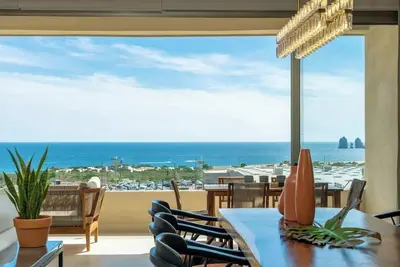 Image de Serene Oceanview Getaway with Private Terrace