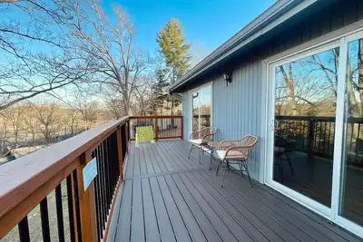 Image de Townhome in Bella Vista with quick access to bike trails, parks, lakes & more!