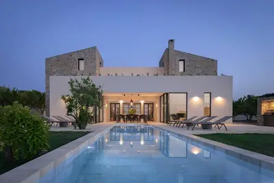 Image de Exquisite Crete Villa | Villa Laurel | Large Private Pool | Modern Furnishing | Bbq | Rethymno