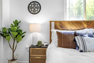 Image de Lakeside Lodge - Game Cave, Golf Greens! Sleeps 17