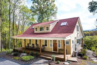 Image de Spectacular Cottage with Shenandoah River Views