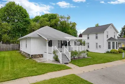 Image de Remodeled Home - Heart of Downtown West Branch