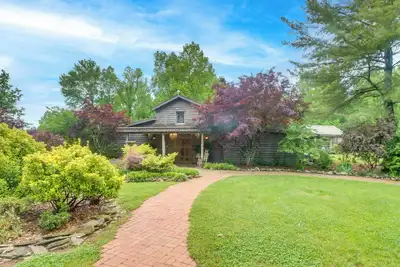 Image de Near Hiking Trails: Spacious Studio in Lawndale