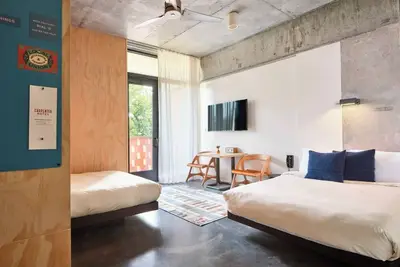 Image de Standard Double Room at The Carpenter Hotel, Onsite Outdoor Pool!