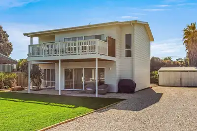 Image de Welcome to the Beyond Beach House