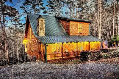 Image de Peaceful Blue Ridge Mtn Cabin-Gated, WiFi, Hot Tub, Fire Pit, Game Room