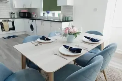 Image de Cosy 1-Bed Flat 30min to Central London & Parking
