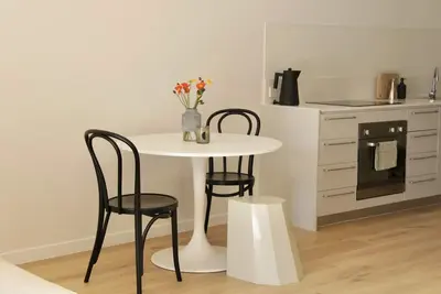 Quiet and Calming space within minutes of the best of Collingwood.