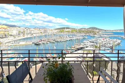 Image de Appartement T4 sur le port avec terrasse vue mer pour 6