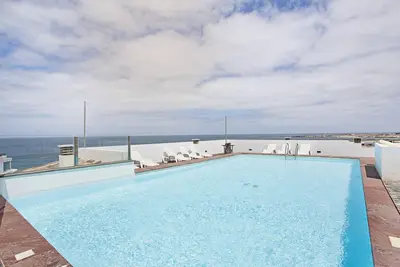 Image de Maison de vacances 'Apart 3 Dormitorios Vista Mar 4' avec vue sur la mer, piscine partagée et Wi-Fi